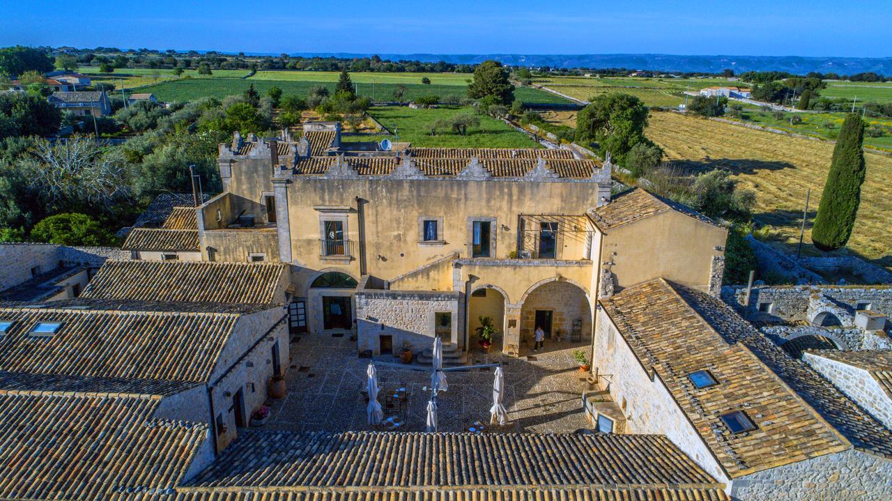 Torre Don Virgilio Country Hotel Cannizzara Exteriör bild